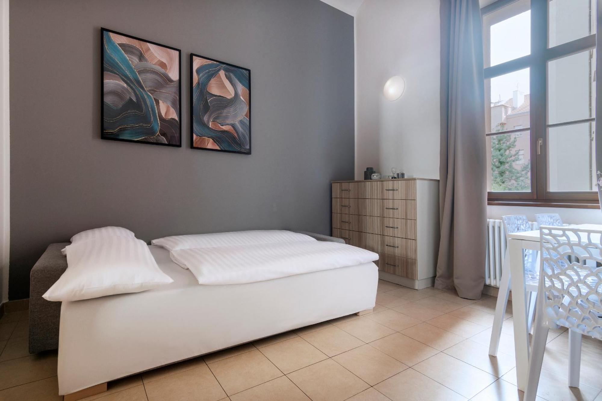 Bohemian Dreams Apartments And Suites By Dwellfort Прага Стая снимка
